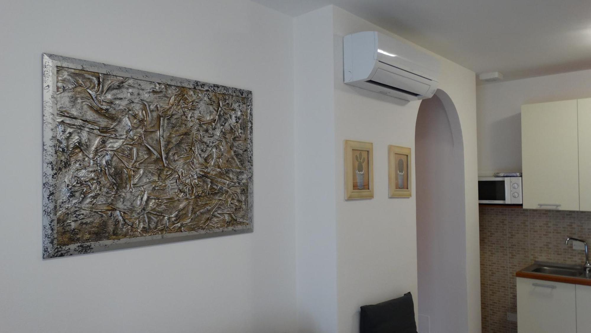 Rose Apartment Luni Екстер'єр фото