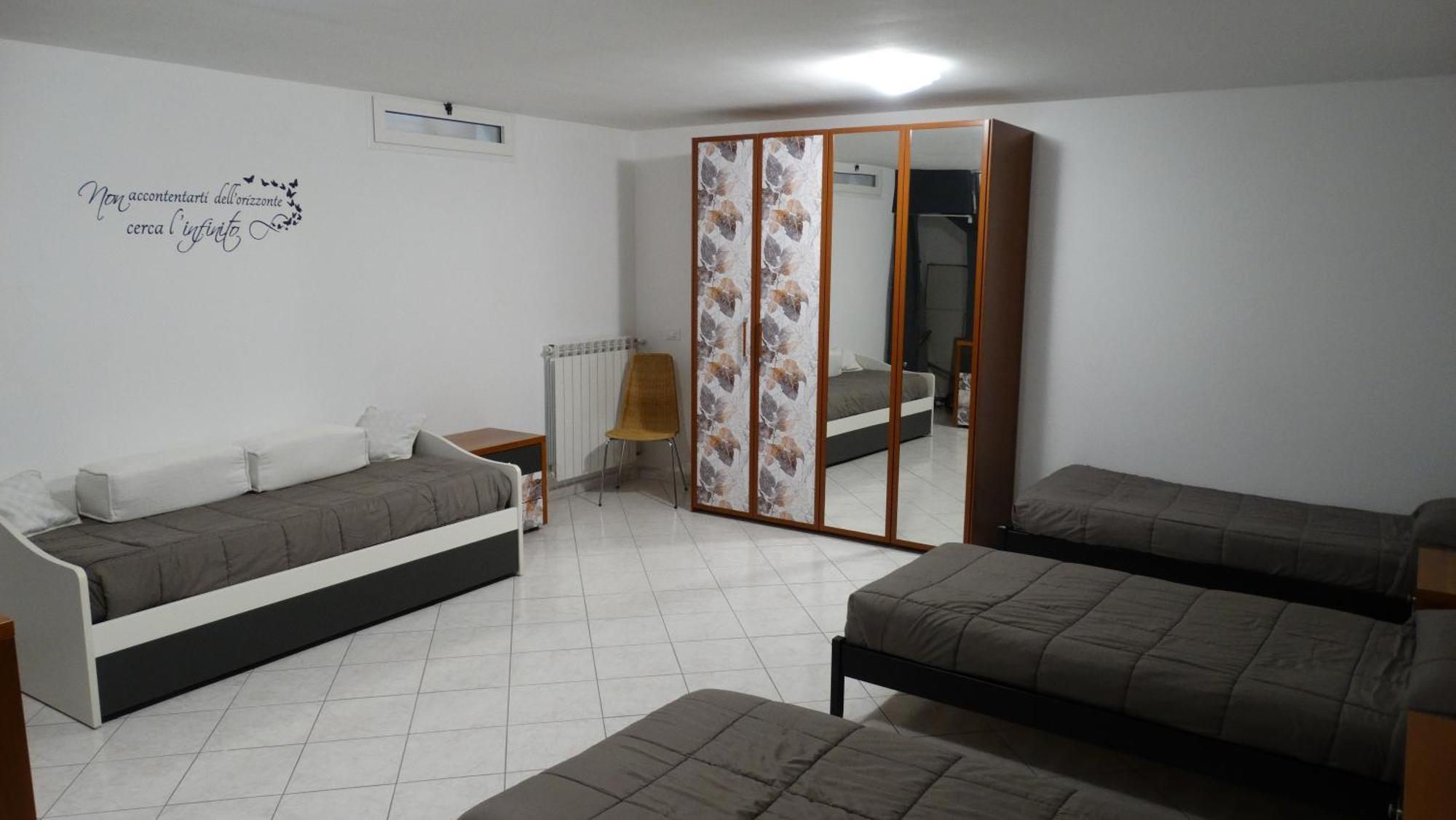 Rose Apartment Luni Екстер'єр фото