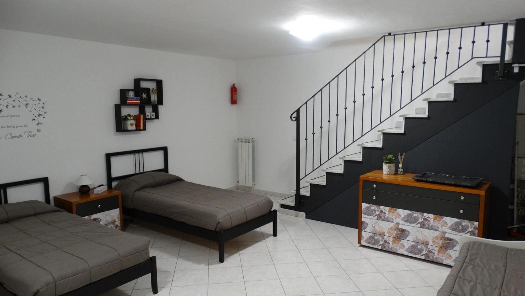 Rose Apartment Luni Екстер'єр фото