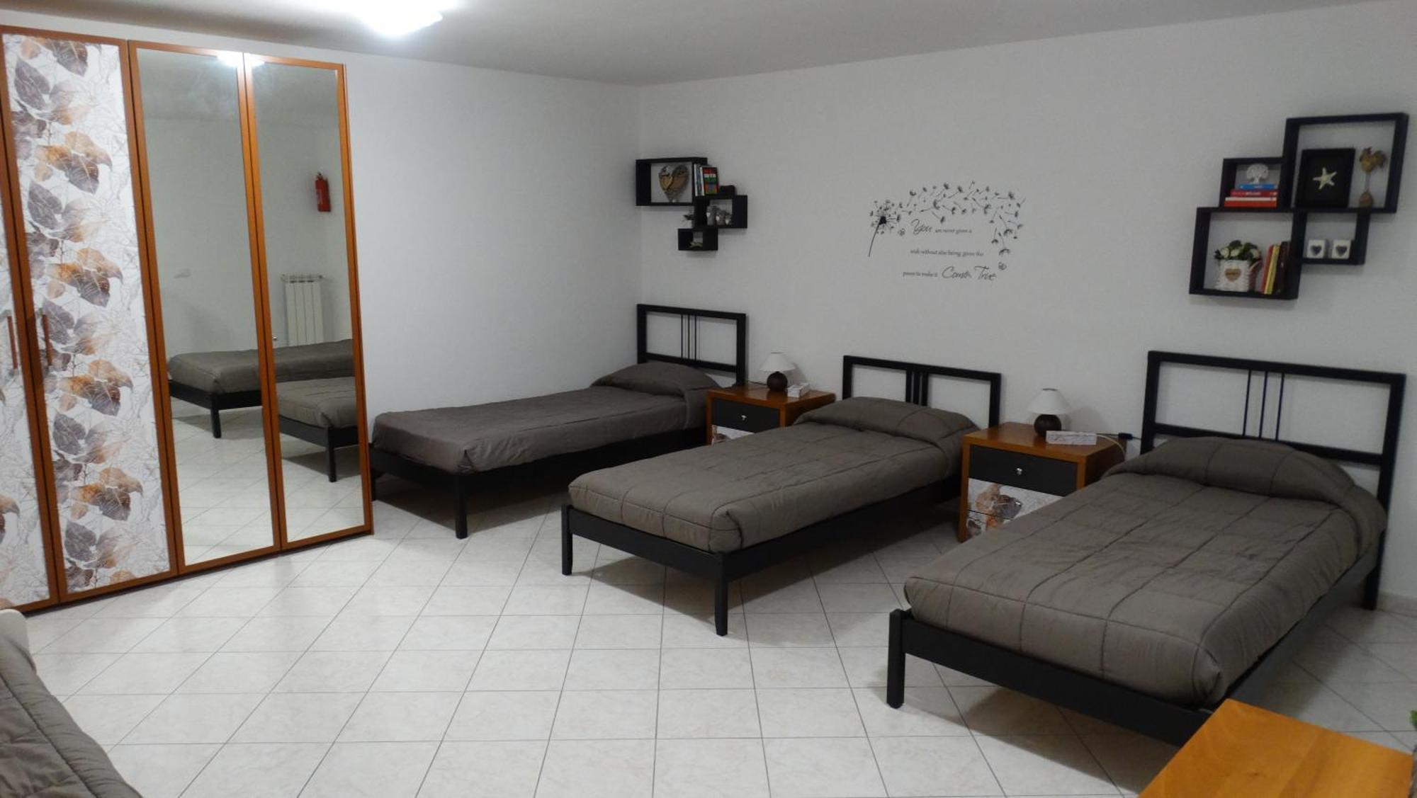Rose Apartment Luni Екстер'єр фото